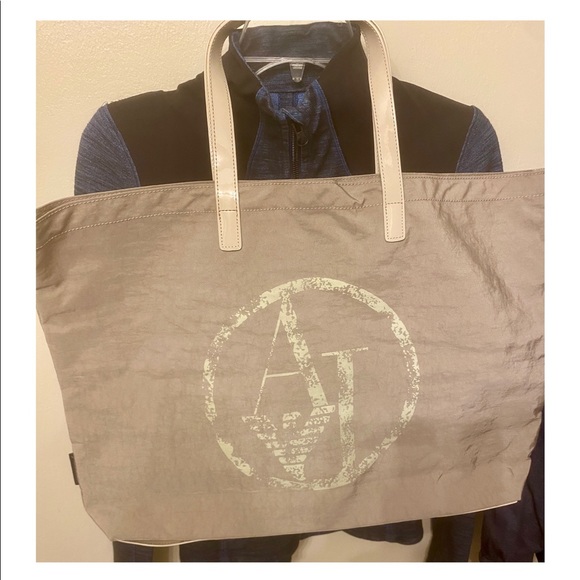 Armani Jeans Handbags - ☀️ SUMMER SPECIAL☀️ SALE ‼️New designer bag!